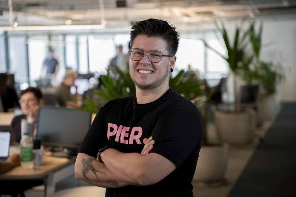 Leonardo Miotto_Líder de Produto da Pier Seguradora_Crédito de Imagem Rafael Merino-min
