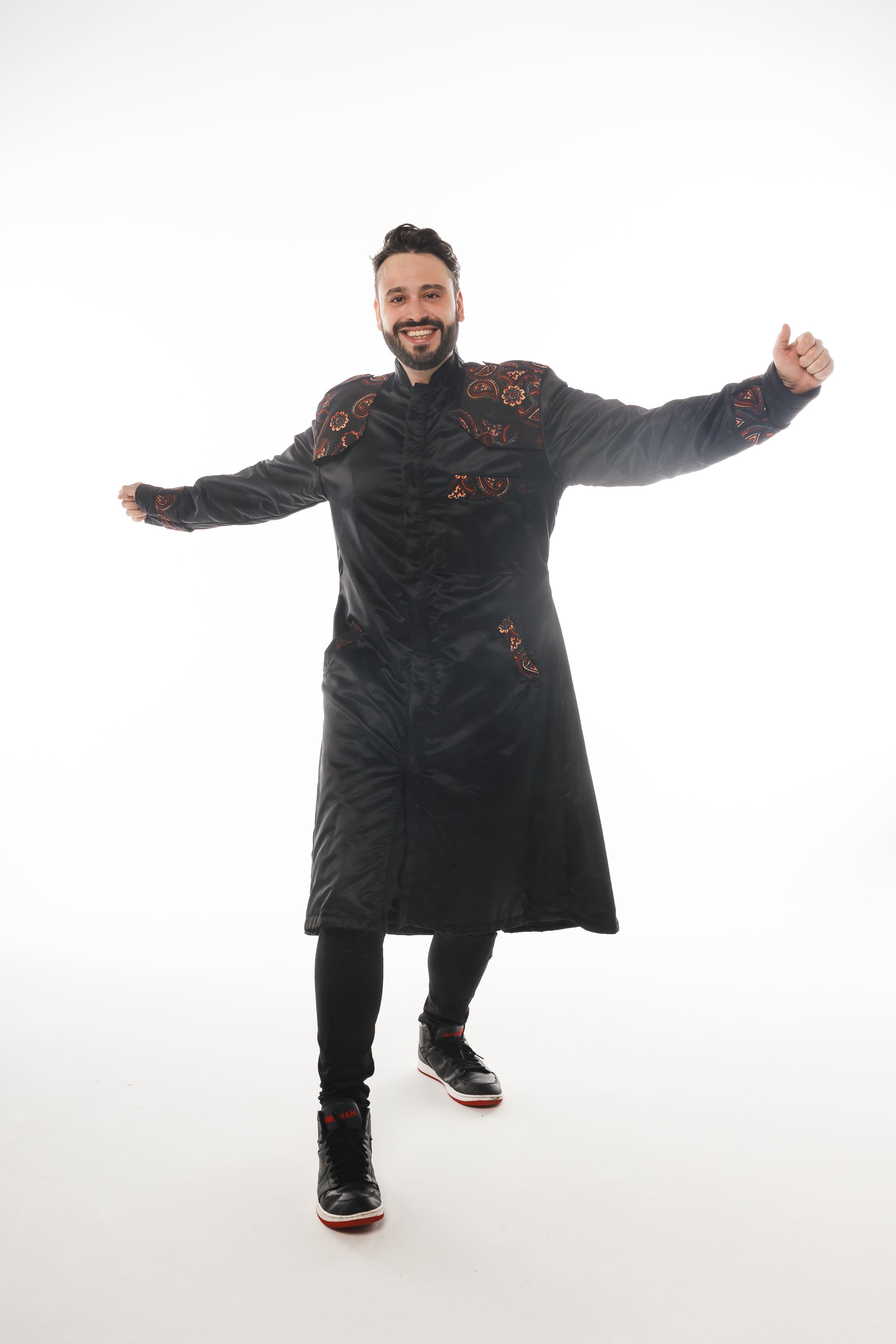 DJ Gudi: o maestro das pistas que transforma sonhos em celebrações inesquecíveis 3 GUDI0201183833