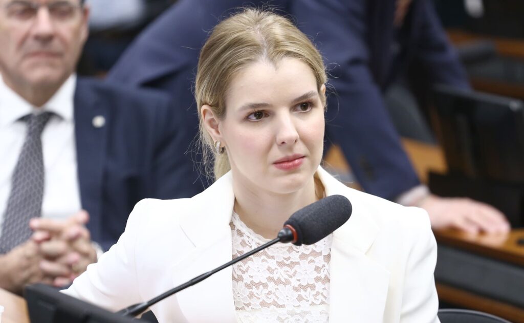 Luisa-Canziani-By-Vinicius-Loures-Agencia-Camara-