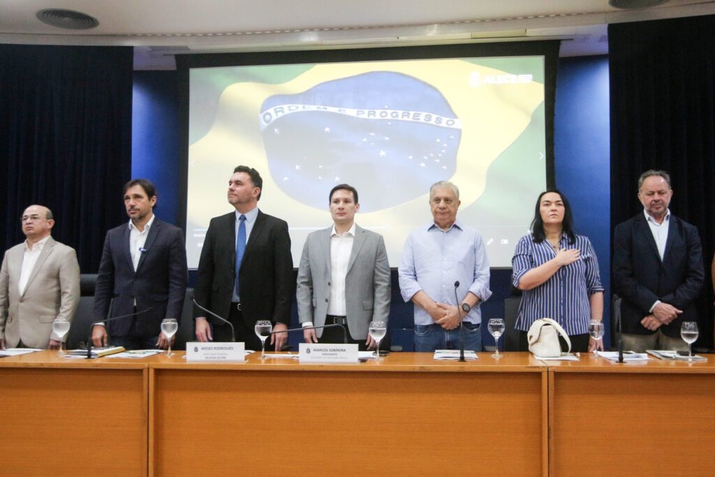  Seminário Est. do Ce Plano Nac. de Educação - Ft José Leomar