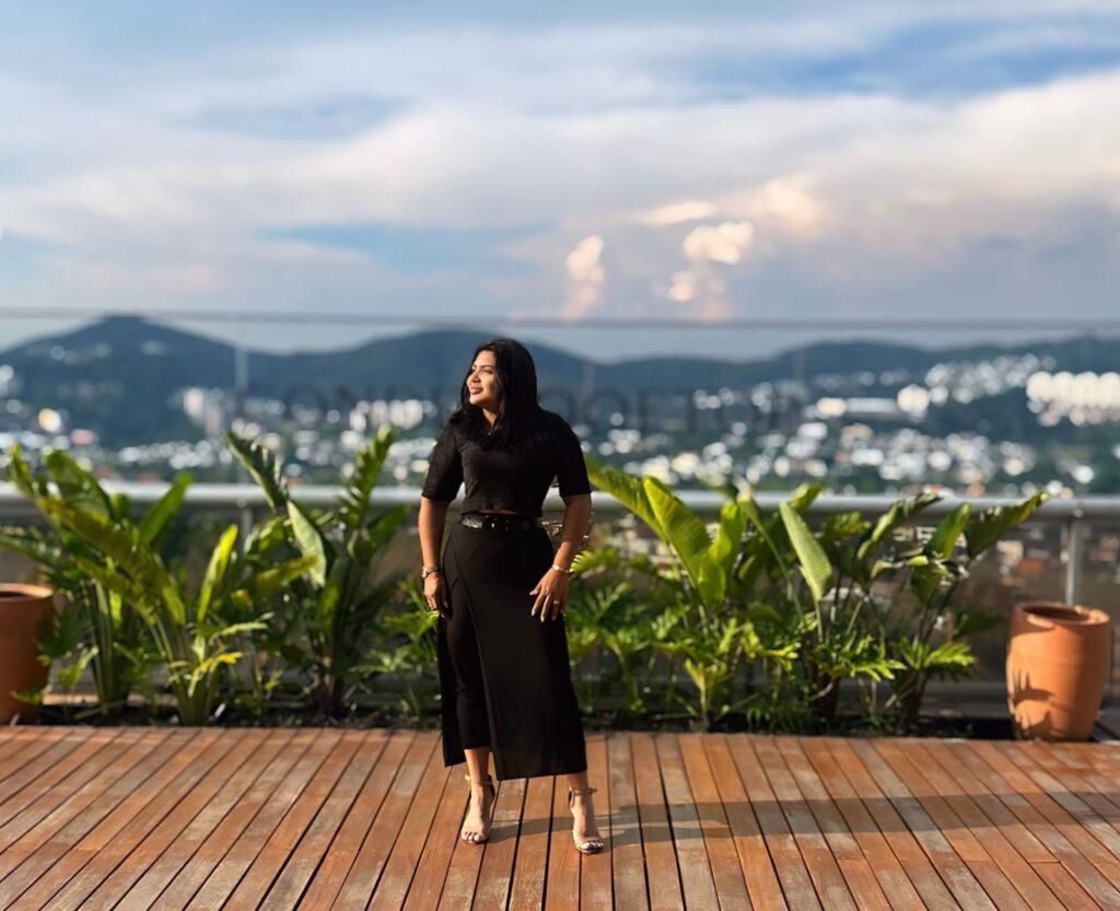 Rita Lima compartilha trajetória de sucesso e adianta novidades sobre sua participação em reality show da Record News Internacional