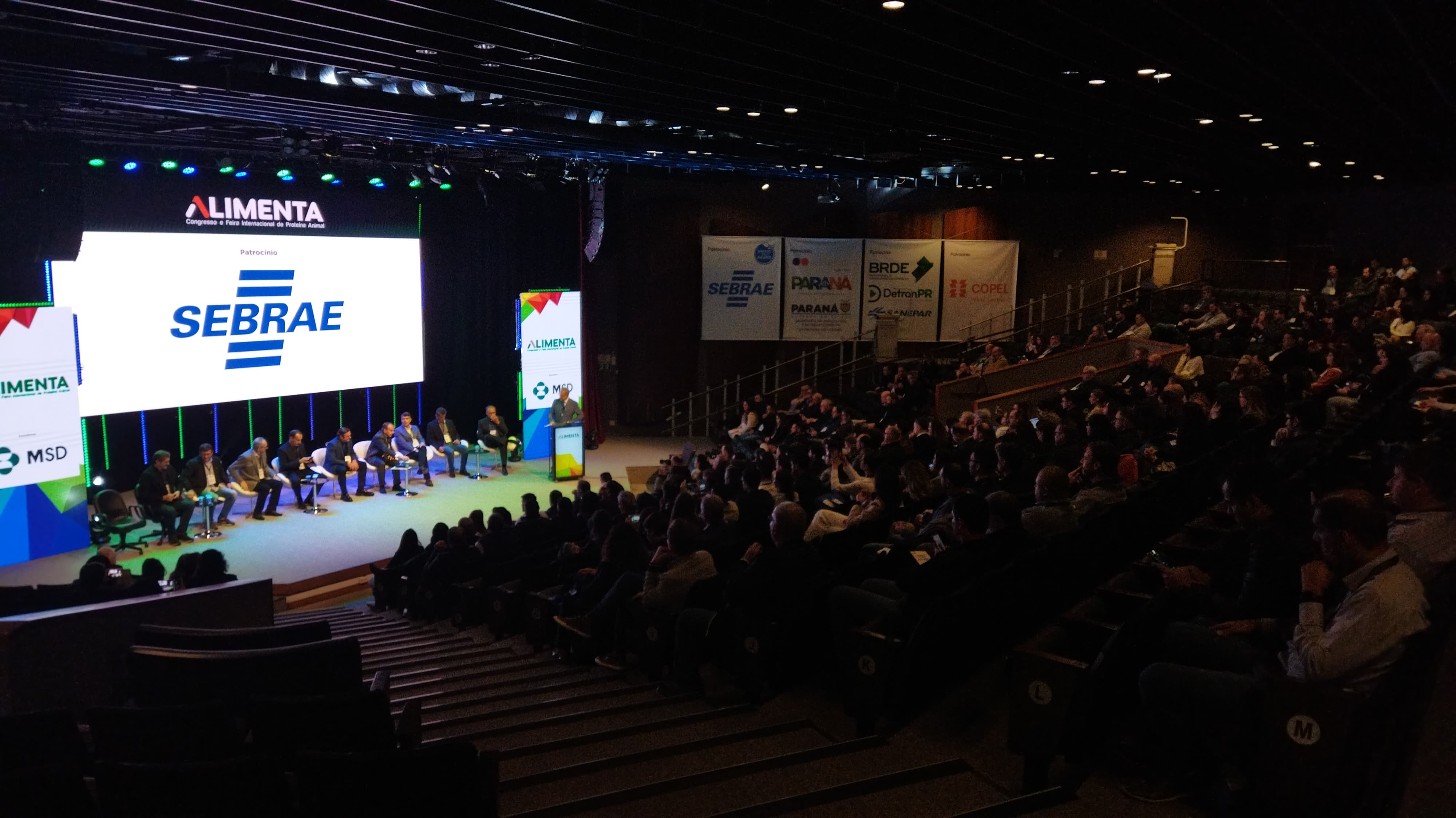 Lideranças e representantes do setor produtivo discutiram os desafios que dependem de ações conjuntas.
Divulgação Alimenta