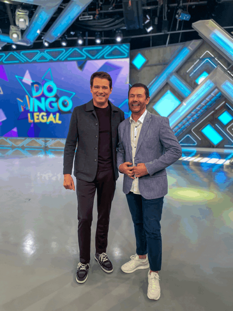 Paulo Hintz/Growth Global
Celso Portiolli e Reginaldo Boeira no programa Domingo Legal