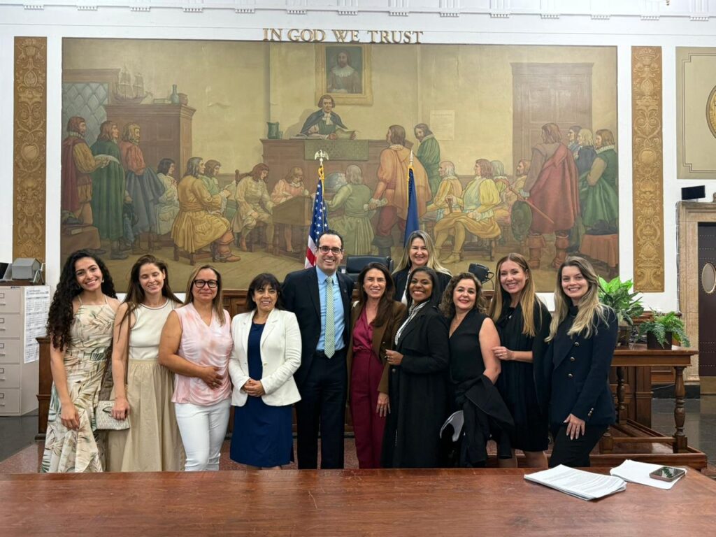 Advogada brasileira destaca desafios da previdência internacional em eventos nos EUA
Divulgação - Rita Silva