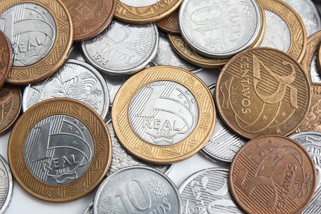 Reprodução Freepik Empresário que está operando com crédito rotativo ou capital de giro tradicional precisa rever sua estratégia