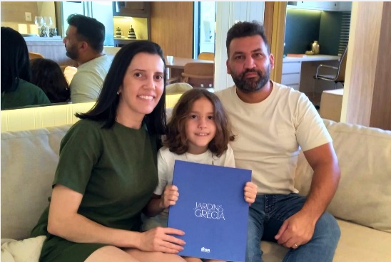 Deamilo-e-Marcela-casal-comprador-Jardins-Grecia03