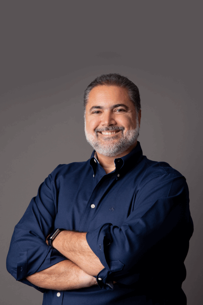 Anna David
Renato Trisciuzzi é executivo de auditoria interna e autor do livro: “Os 4 pilares da liderança imbatível: propósito, comunicação, pessoas e resultados”