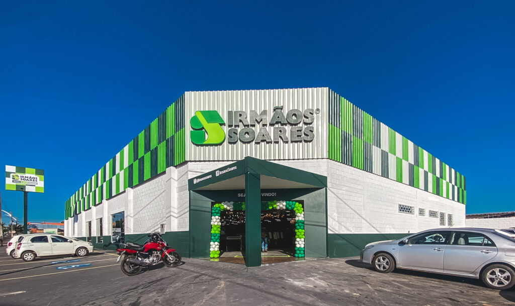 Fachada de uma das lojas Irmãos Soares em Caldas Novas
Divulgação