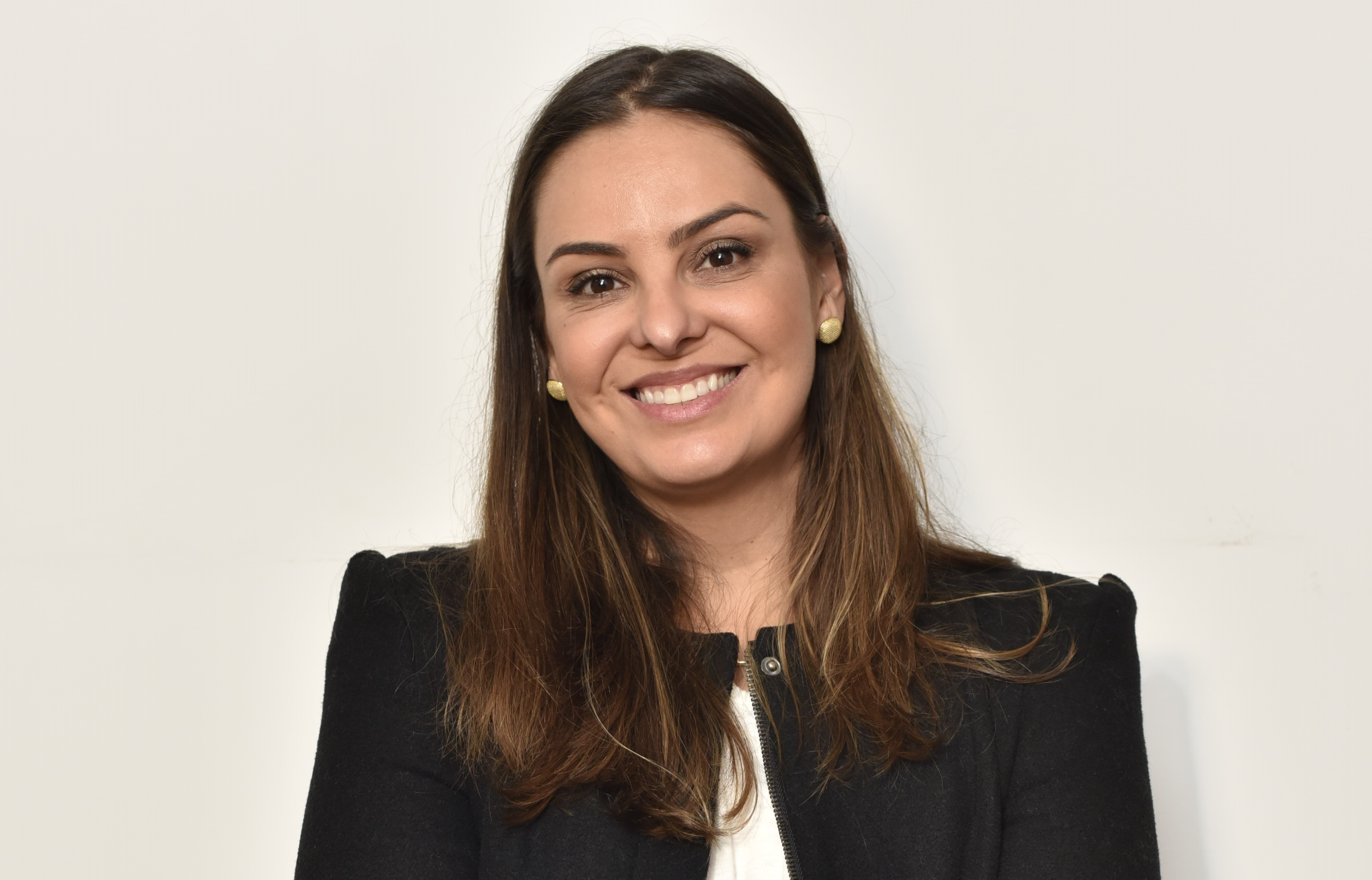 Carolina Fernandes, CEO da Cubo Comunicação. Crédito da imagem DIVULGAÇÃO