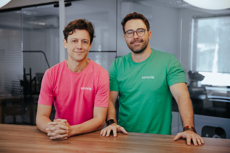 John Paz, à esquerda da foto e Yuri Kaminski, à direita, de verde (1)