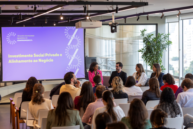 André Porto
Primeiro encontro de empresas signatárias do "Compromisso 1%"
