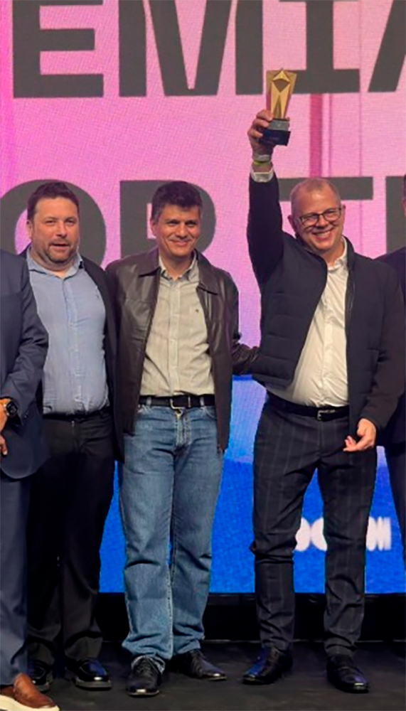 Programa Qualy
Entrega do prêmio para a Megacombo