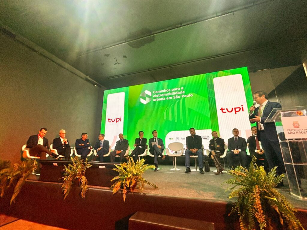Seminário_Caminhos para a eletromobilidade urbana em São Paulo