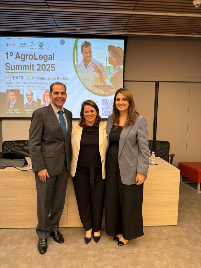 Da esquerda para a direita: João Roberto Camasmie Assad, Tamara Bardi e Caroline Vallerio Oliveira apresentaram o painel sobre Recuperação Judicial no 1º AgroLegal Summit
Divulgação: M2 Comunicação