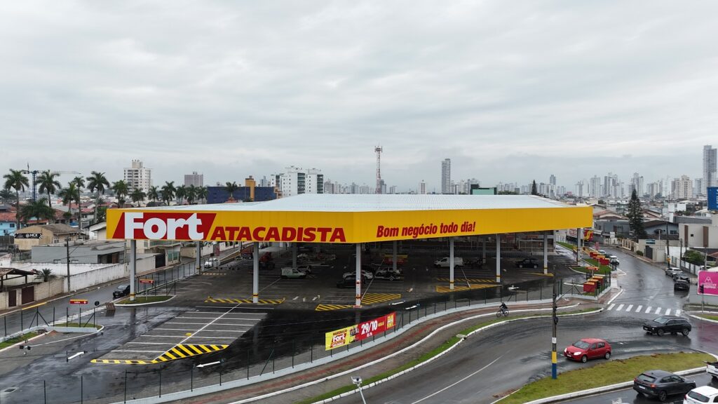 Fort Atacadista Dom Bosco - Itajaí (Foto Marcelo Pertile)