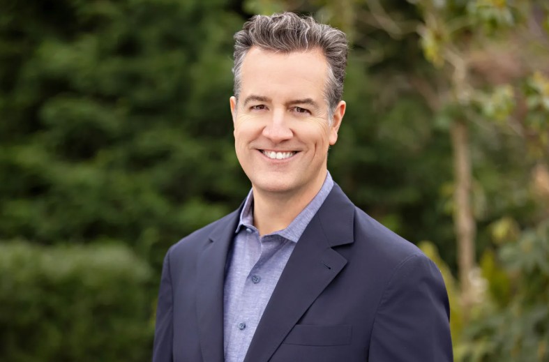 Greg Hart-CEO da Coursera-Divulgacao Coursera