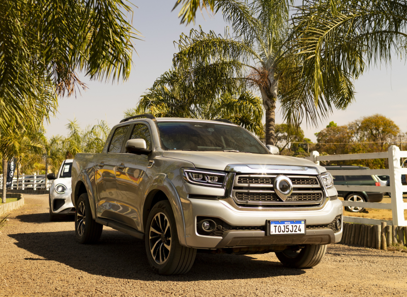 POER P30
Divulgação