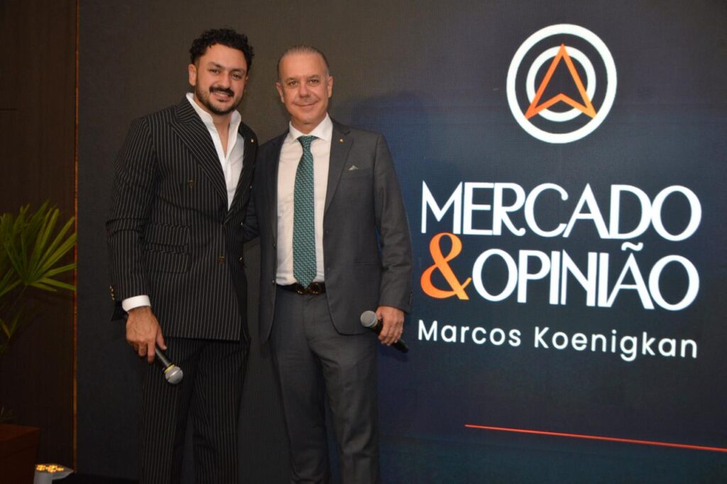 Paulo Motta (esquerda) e Marcos Koenigkan (direita) - Créditos da Foto: Divulgação