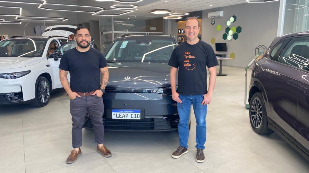 Lucas Vieira (esq.), diretor de marca do Grupo Toriba e Rodrigo Faria (dir.), CEO do Grupo - Créditos da foto: Divulgação