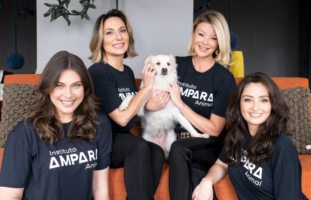 Juliana Camargo, Cassiana Garcia, Marcele Becker e Raquel Facuri. As fundadoras do Instituto Ampara Animal. Crédito de Imagem Rafael Cusato