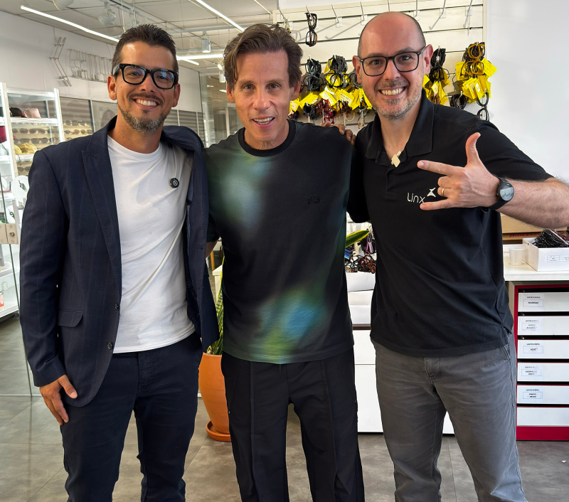 Junior (esq), Caito (meio) - Créditos da foto: Divulgação