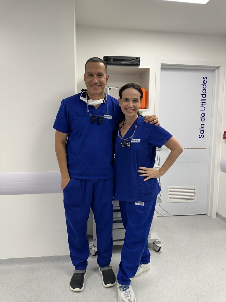 Os médicos Dr Otávio Boaventura (cirurgião plástico) e Dra Débora Cadore (dermatologista) - Créditos da foto: Divulgação