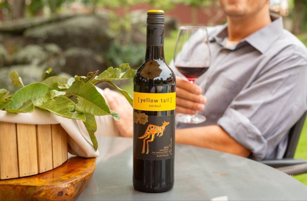 Rhafaela Lima Yellow Tail