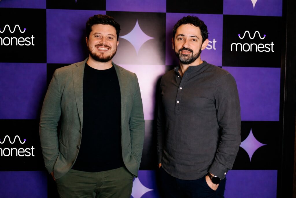 Arquivo/Divulgação Thiago Oliveira, CEO e fundador da Monest e Douglas Prata, CRO da Monest
