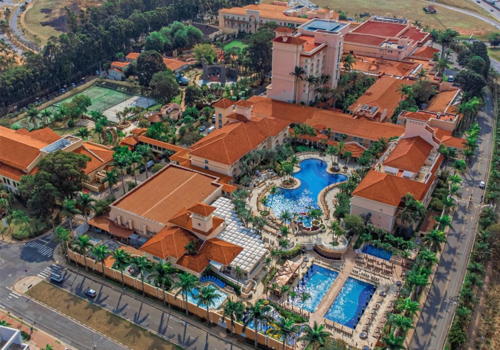 Divulgação Vista panorâmica do Royal Palm Plaza Resort, de Campinas