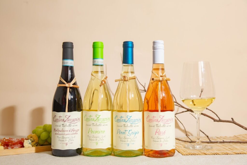 Vinhos-Tralcetto - Rhafaela Lima e Izabella Spalenza