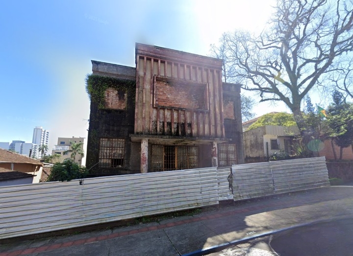 Prédio Comercial com 610,00 m² - Centro ERECHIM RS Foto/Divulgação: VIP Leilões