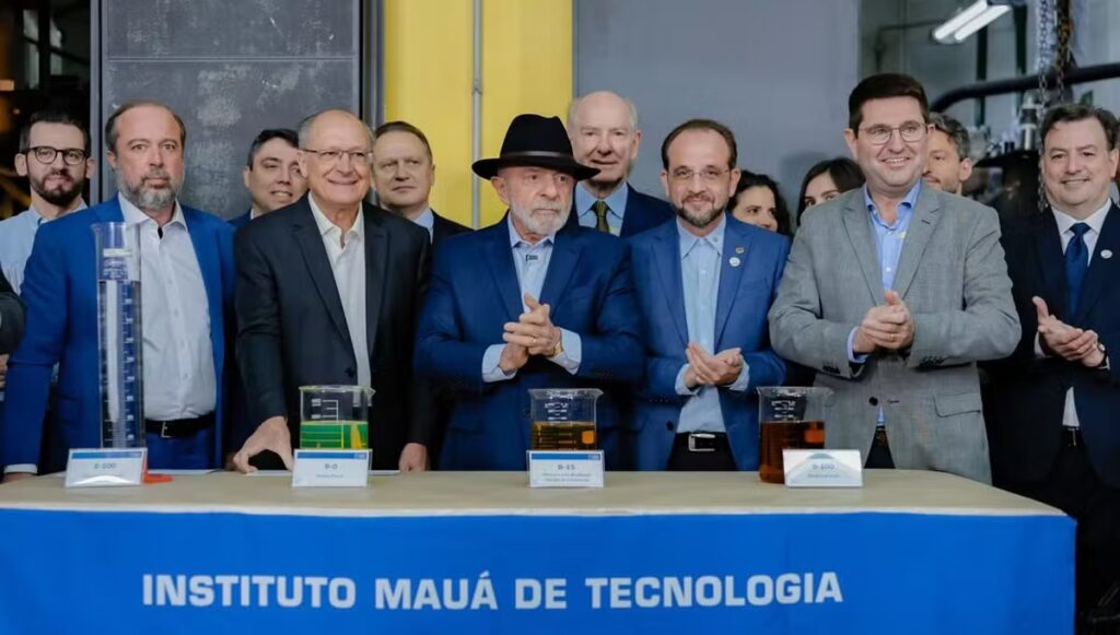 Ricardo Stuckert/Divulgação Presidente Lula acompanha testes e reforça compromisso do governo com avanço do biodiesel no Brasil