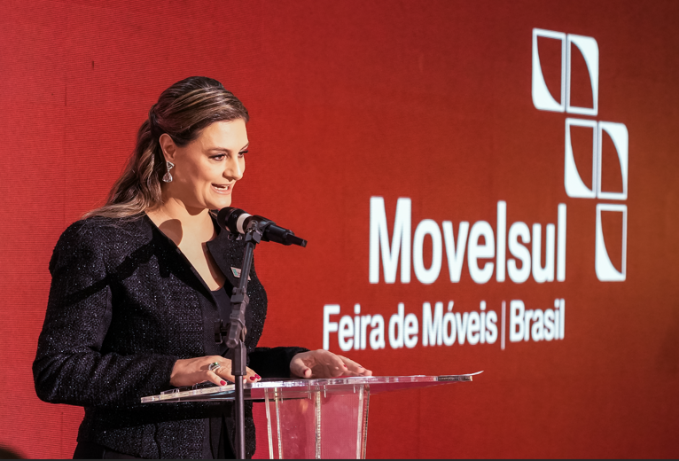 Kor Produções, Divulgação Cíntia Weirich, presidente do Sindicato das Indústrias do Mobiliário de Bento Gonçalves (Sindmóveis)