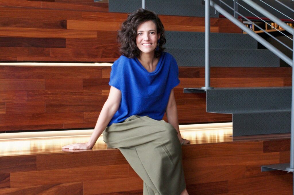 Mercedes Barusso, Diretora de Estratégia na FutureBrand São Paulo. Crédito da imagem DIVULGAÇÃO